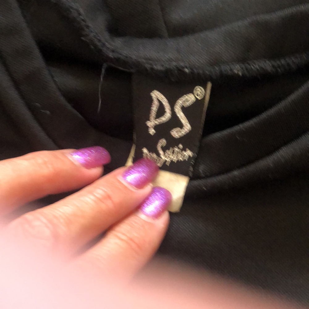 Woman’s long skirt black (36 inches )with slit on bottom - Picture 3 of 4